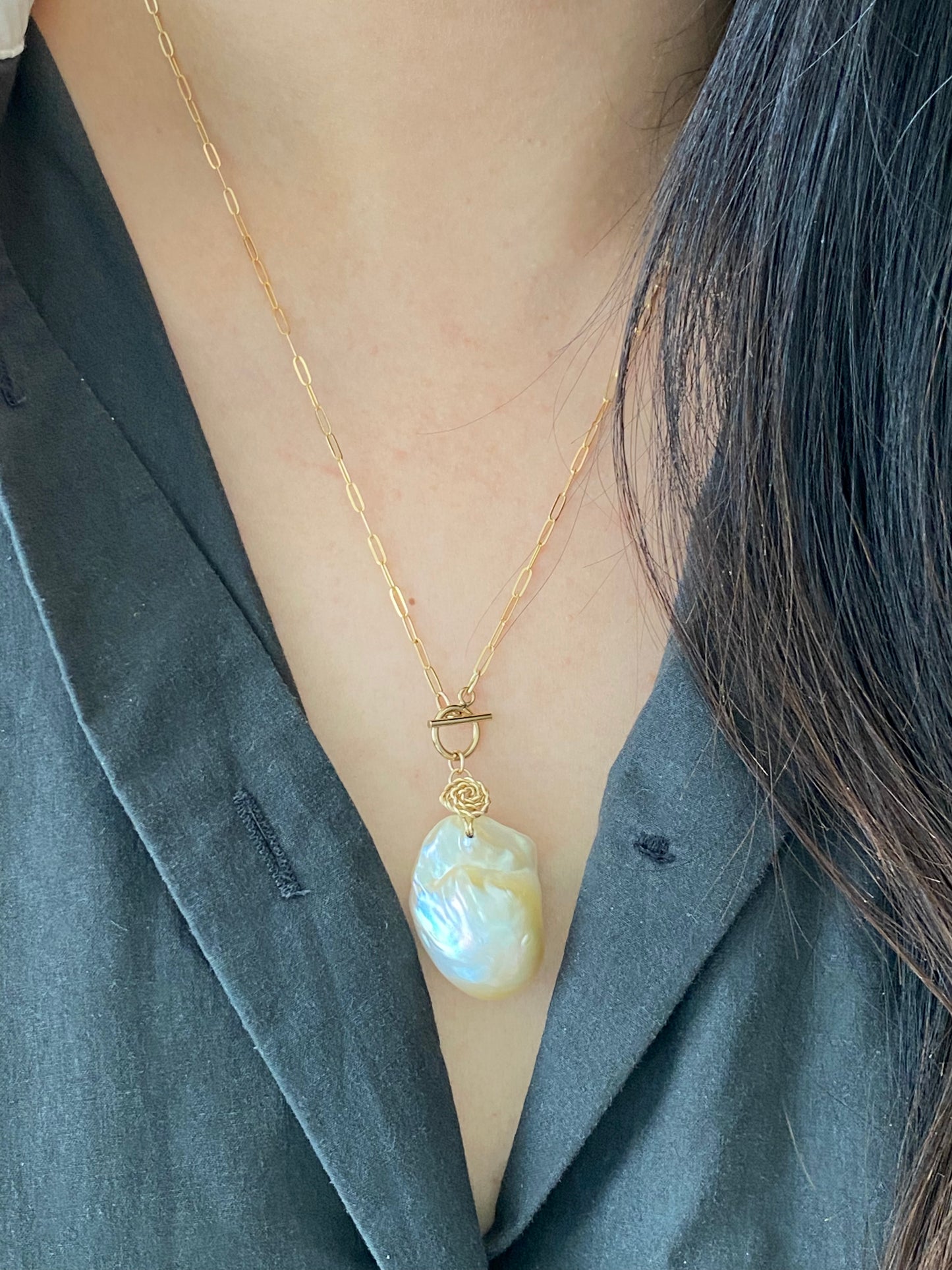Baroque Pearl Pendant Necklace